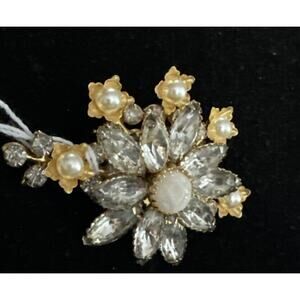 Rhinestones Pearl‎ Flower Spray Brooch 1940-50s